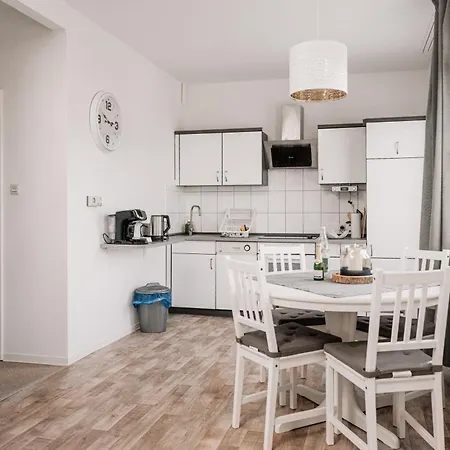 Nyaraló Ferienhaeuser Insel Usedom Haus Diego 9 - Blick Aufs Achterwasser! Whirlpool Und Sauna Lütow