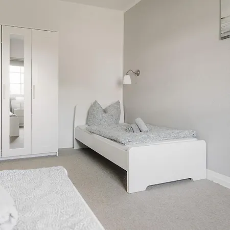 Vakantiehuis Ferienhaeuser Insel Usedom Haus Diego 9 - Blick Aufs Achterwasser! Whirlpool Und Sauna Lutow