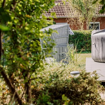 Ferienhaeuser Insel Usedom Haus Diego 9 - Blick Aufs Achterwasser! Whirlpool Und Sauna Vakantiehuis